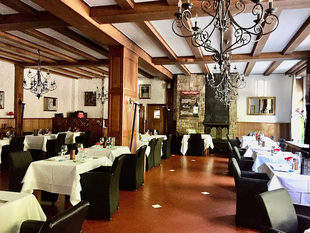 « Le restaurant de l’hôtel l’Eau Vive »