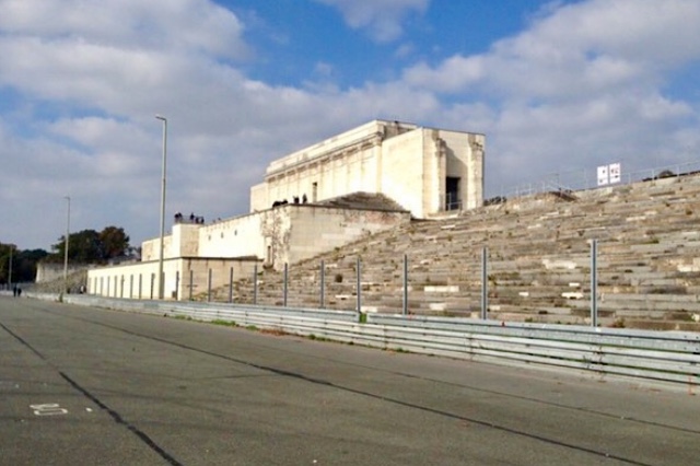 « Le zeppelinfeld  »