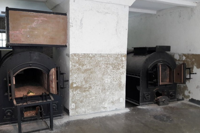 « Les fours crématoires du camp de concentration de concentration de Dora-Mittelbau »