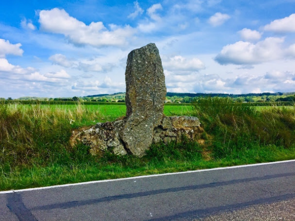 « Un menhir à Oppagne »
