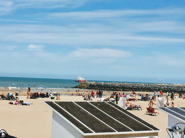 « La plage à Ostende »
