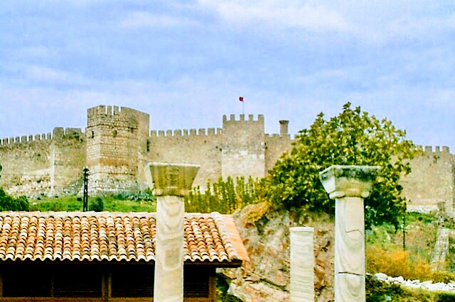 « L’enceinte fortifiée  »