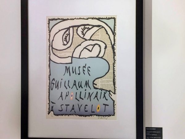 « L’entrée du musée Guillaume Apollinaire »