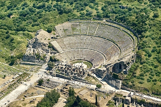 « Vue sur le grand théâtre à Éphèse »