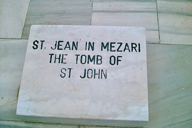 « La tombe de Saint-Jean »