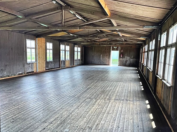 « U baraquement à Mauthausen »