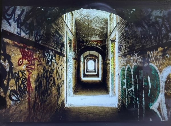 « Un souterrain dans le fort »