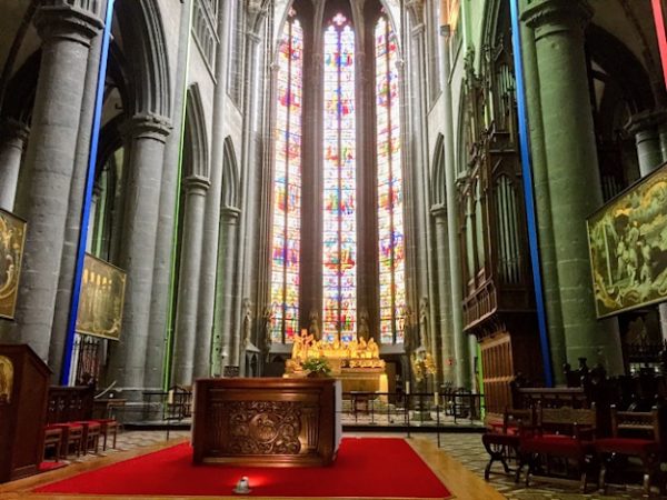 « La collégiale Notre-Dame à Huy »
