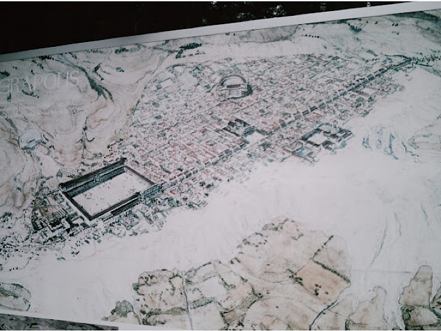 « Catre représentant Hiérapolis durant l’Antiquité « + »