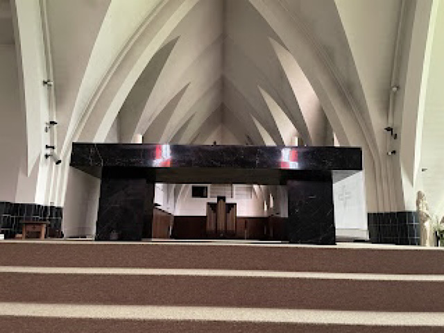 « L’église dans l’abbaye à Cordemoy »