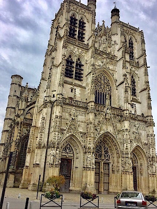 « La collégiale Saint- Vulfran à Abbeville »