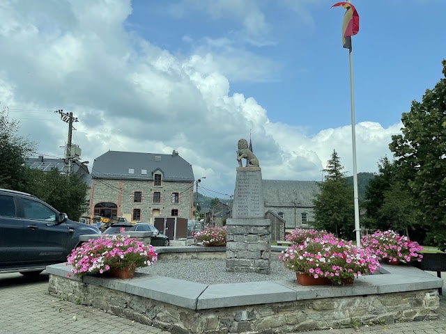 « La place du village à Laforêt »