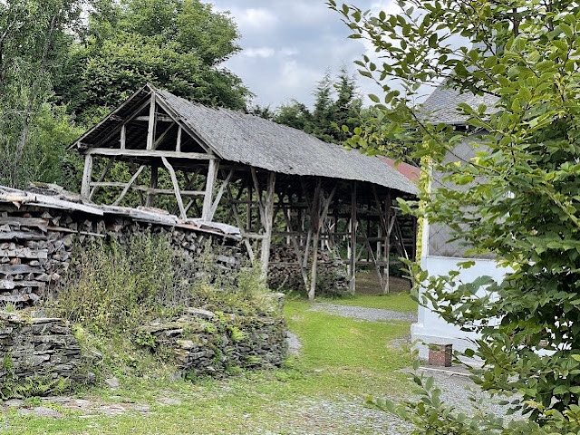 « Un séchoir à tabac à Laforêt »