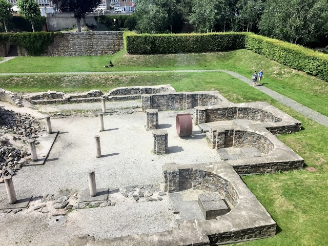 « Un site archéologique devant l’abbaye de Stavelot »