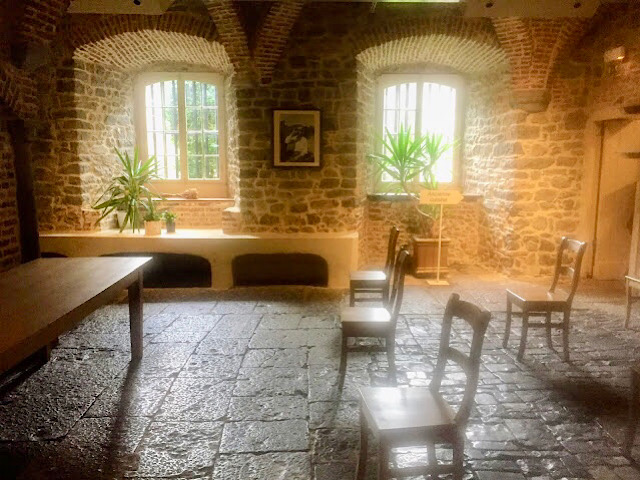 «  L’ ancienne cuisine du Château de Modave »