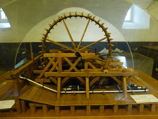 «  La machine de Marly dans le château de Modave »