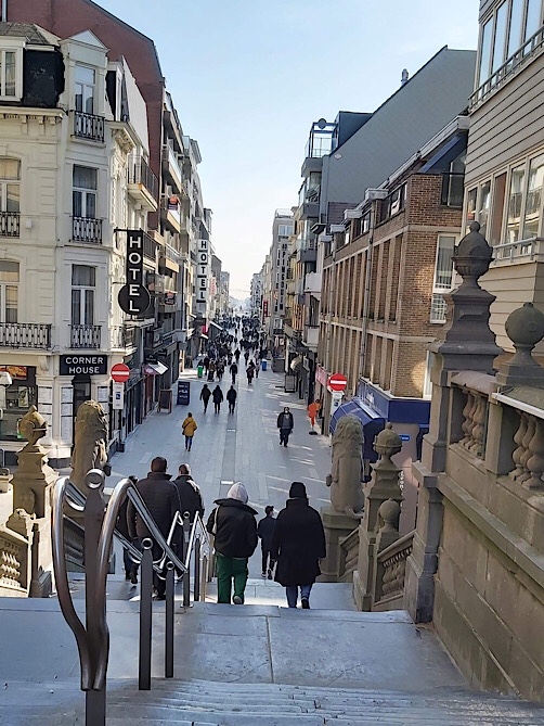 « Une rue commerçante à Blankenberge »