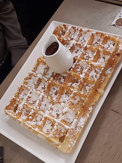 « Dégustation d’une gaufre à Blankenberge »