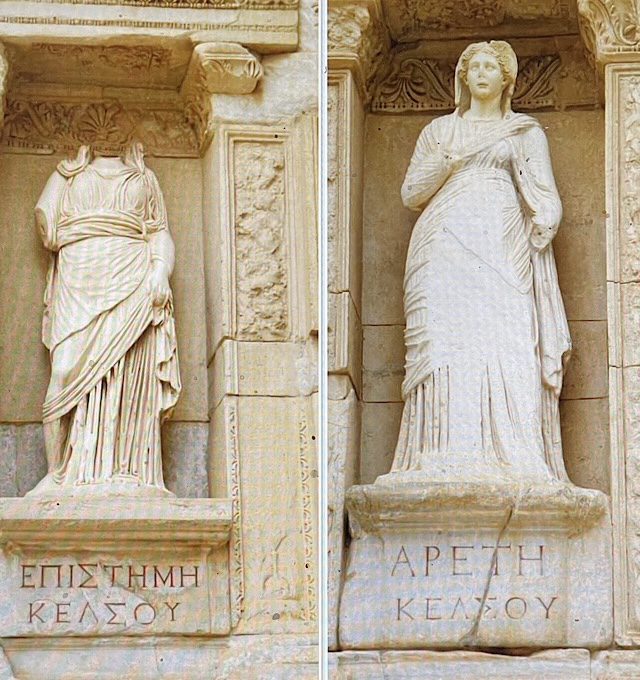 « Statues dans la bibliothèque de Celsius à Éphèse »